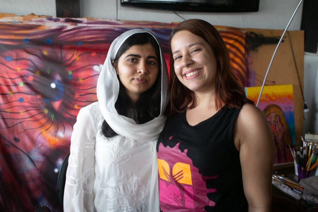 Aluna da UVA conhece Malala Yousafzai durante visita da ativista paquistanesa ao Brasil
